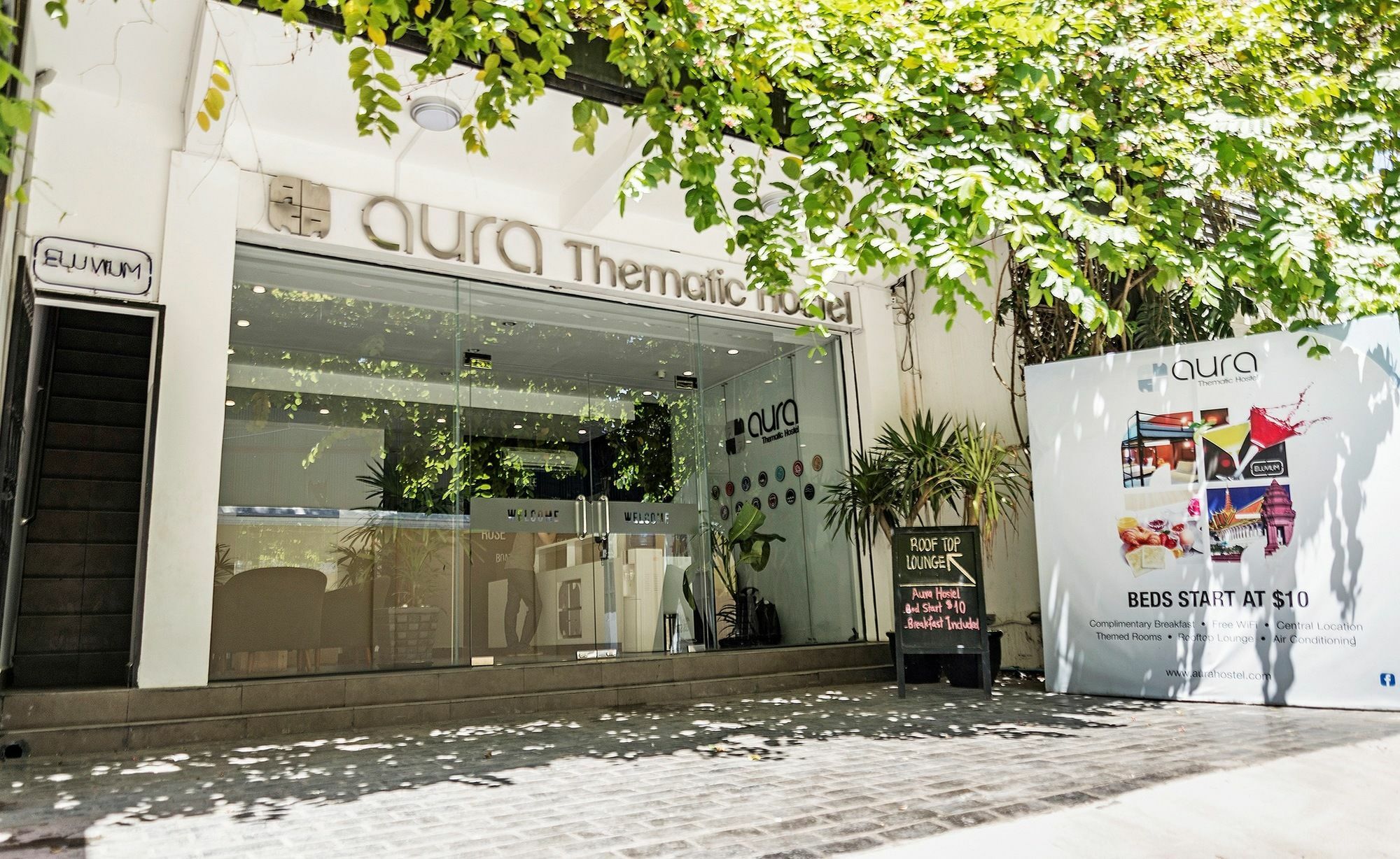 Aura Thematic Hostel Phnom Penh Ngoại thất bức ảnh